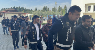 Yalova Göç İdaresi'nde Rüşvet Soruşturması: 8 Şüpheli Adliyeye Sevk Edildi