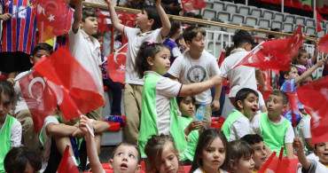 Yalova'da Çocuk Oyunları Şenliği Coşkuyla Gerçekleşti