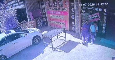 Yanlış park nedeniyle uyarı yapılan grup tarafından saldırıya uğrayan esnaf ve arkadaşı darbedildi