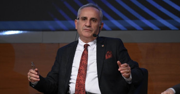 Yapay Zeka Zirvesi 2025: Geleceğin Teknolojileri Üzerine Tartışmalar