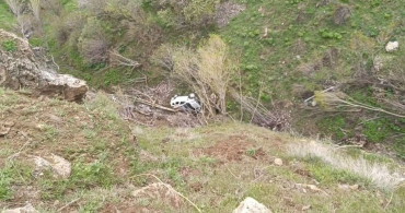 Yaralı Jandarma Personeli Uçurumdan Kurtuldu