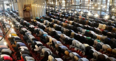 Yarın cuma namazı kılınacak mı? Cuma namazı için camiler açık olacak mı?