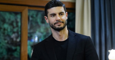 Yasak Elma’nın Çağatay’ı Berk Oktay Meslektaşı Yıldız Çağrı Atiksoy’la Nikah Masasına Oturuyor!