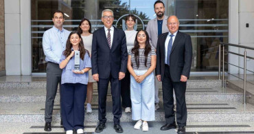 Yaşar Üniversitesi, Brandverse Awards 2026'da altın ödül kazandı
