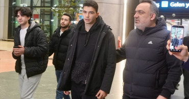 Yasin Özcan Beşiktaş İçin İstanbul'a Geldi