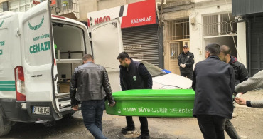 Yaşlı Adamın Korkunç Ölümü: Bıçaklanarak Hayatını Kaybetti