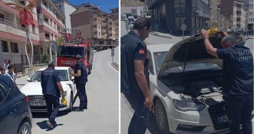 Yavru kedi itfaiye ekipleri tarafından araca sıkıştığı yerden kurtarıldı