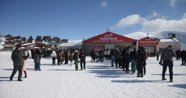 Yedikuyular Kayak Merkezi'nde Ziyaretçi Rekoru