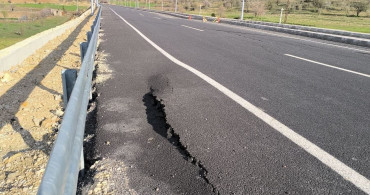 Yeni Göreve Başlayan Yolda Çatlak ve Göçük Sorunları