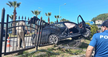 Yeniden Refah Partisi Genel Başkan Yardımcısı Osman Gezgin'in Makam Aracı Kazaya Karıştı