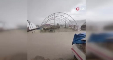 Yenikent Kurban Pazarı Su Altında Kaldı