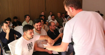 Yenipazar Belediyesi halı saha turnuvası'nda fikstür çekimi yapıldı