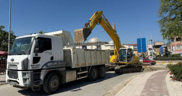 Yenipazar yollarında sıcak asfalt çalışması başladı
