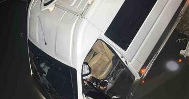 Yenipazar'da yolcu minibüsü dereye uçtu, sürücü yaralandı