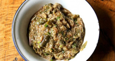 Yer Fıstıklı Patlıcan Salatası Tarifi