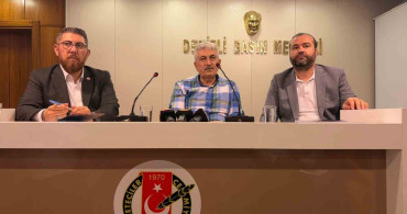 Yerel basın ve gazetecilerin sorunları denizli'de konuşuldu