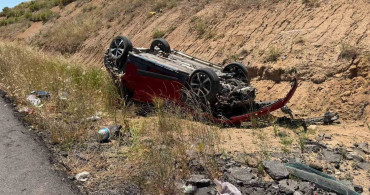 Yerköy’de takla atan otomobilde 2 kişi yaralandı