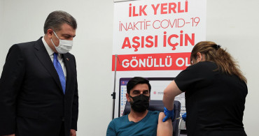 Fahrettin Koca Açıkladı! Yerli Aşı TURKOVAC Ne Zaman Geliyor? 