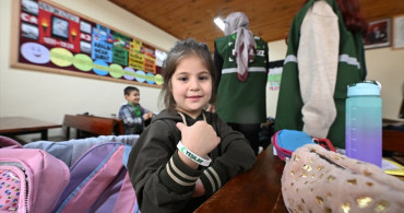 Yeşilay Gönüllüleri, Köy Okuluna Kütüphane Kazandırdı