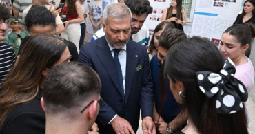 Yıl Sonu Sergisi Engelli Öğrencilerin Eserlerini Sergiledi