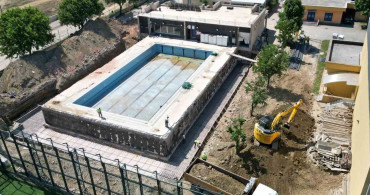 Yıldırım'da Yüzme Keyfi: Şahin Başol Spor Kompleksi Yenileniyor