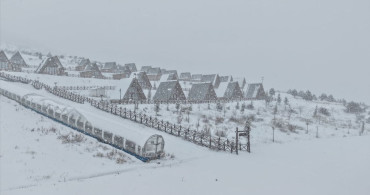 Yıldız Dağı Kayak Merkezi'nde Yoğun Kar Yağışı