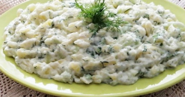  Yoğurtlu Dereotlu Patates Salata Tarifi
