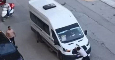 Yolcu Minibüsüne Saldırı: Elazığ'da Olay Anı Kamerada
