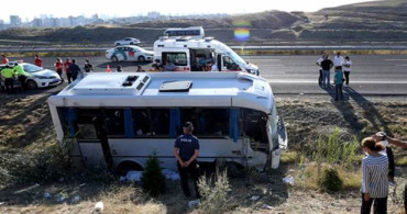 Yolcu Otobüsü İle Aselsan Personelini Taşıyan Minibüs Çarpıştı