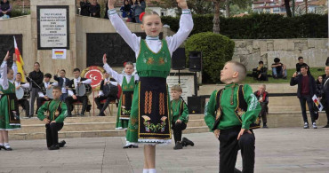 Yozgat Halk Dansları Şenliği Yoğun İlgiyle Gerçekleşti