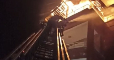 Yozgat'ta Çatı Katında Yangın Yangın Söndürüldü