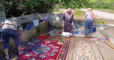 Yozgat'ta geleneksel halı yıkama mesaisi başladı