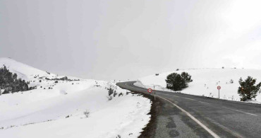Yozgat'ta Kar Manzarası: Nalbant Geçidi