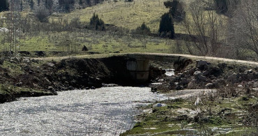 Yozgat'ta Yıkılan Köprü Sonrası Ulaşım Alternatif Yoldan Sağlanıyor