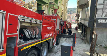 Yozgat'taki metruk binada yangın oluşturdu