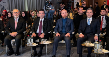 YTB Amsterdam’da Sanat ve Kültür Paneli Düzenledi