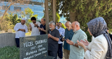 Yücel Çakmaklı Mezarı Başında Anıldı