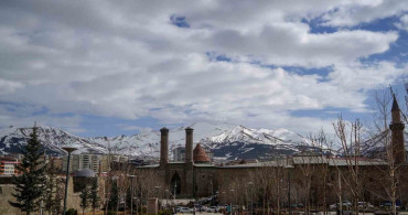 Yüksek Kesimlerde Kar Yağışı ve Buzlanma Uyarısı