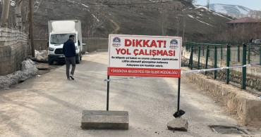 Yüksekova’da Heyelan Nedeniyle Ulaşım Kontrol Altında