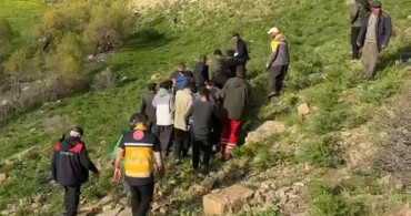 Yüksekova'da Kayalıklardan Düştü, Kadın Hayatını Kaybetti
