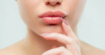 Yumuşacık Dudaklar İçin Pratik Peeling
