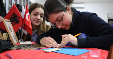 Yunus Emre Enstitüsü Arnavutluk'ta Geleneksel Türk Sanatlarını Tanıtıyor
