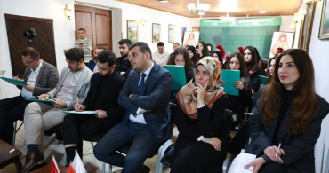 Yunus Emre Enstitüsü'nden Arnavutluk'ta Şiir ve Bilgi Yarışması