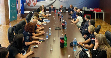Yunus Emre Enstitüsü'nden Sırbistan Polislerine Türkçe Eğitimi