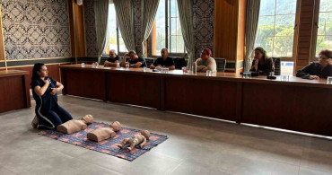 Yunusemre Belediyesi personeline ilkyardım eğitimi verildi