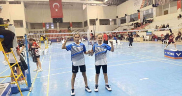 Yunusemre Belediyespor'un Badminton Başarısı