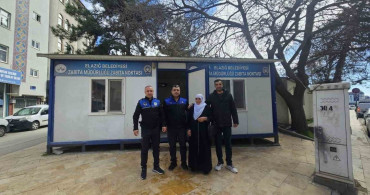 Zabıta Ekiplerinden Örnek Davranış: Bulunan Para ve Altın Sahibine İade Edildi