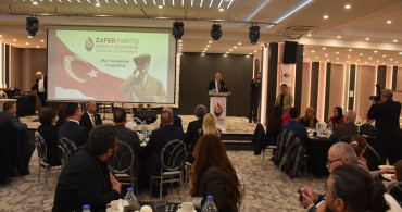 Zafer Partisi Genel Başkanı Ümit Özdağ Adana'da İftar Programında