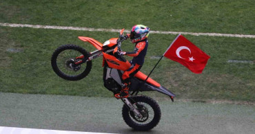 Zayn Sofuoğlu'nun Motosiklet Şovu Kocaeli'de Büyüledi