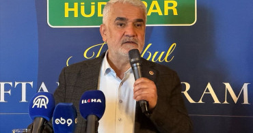 Zekeriya Yapıcıoğlu İftarda Savaş Tehditlerine Dikkat Çekti